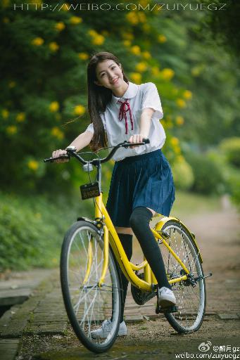 雏鸟幼儿小学生张婉莹,女大学生的沙龙室